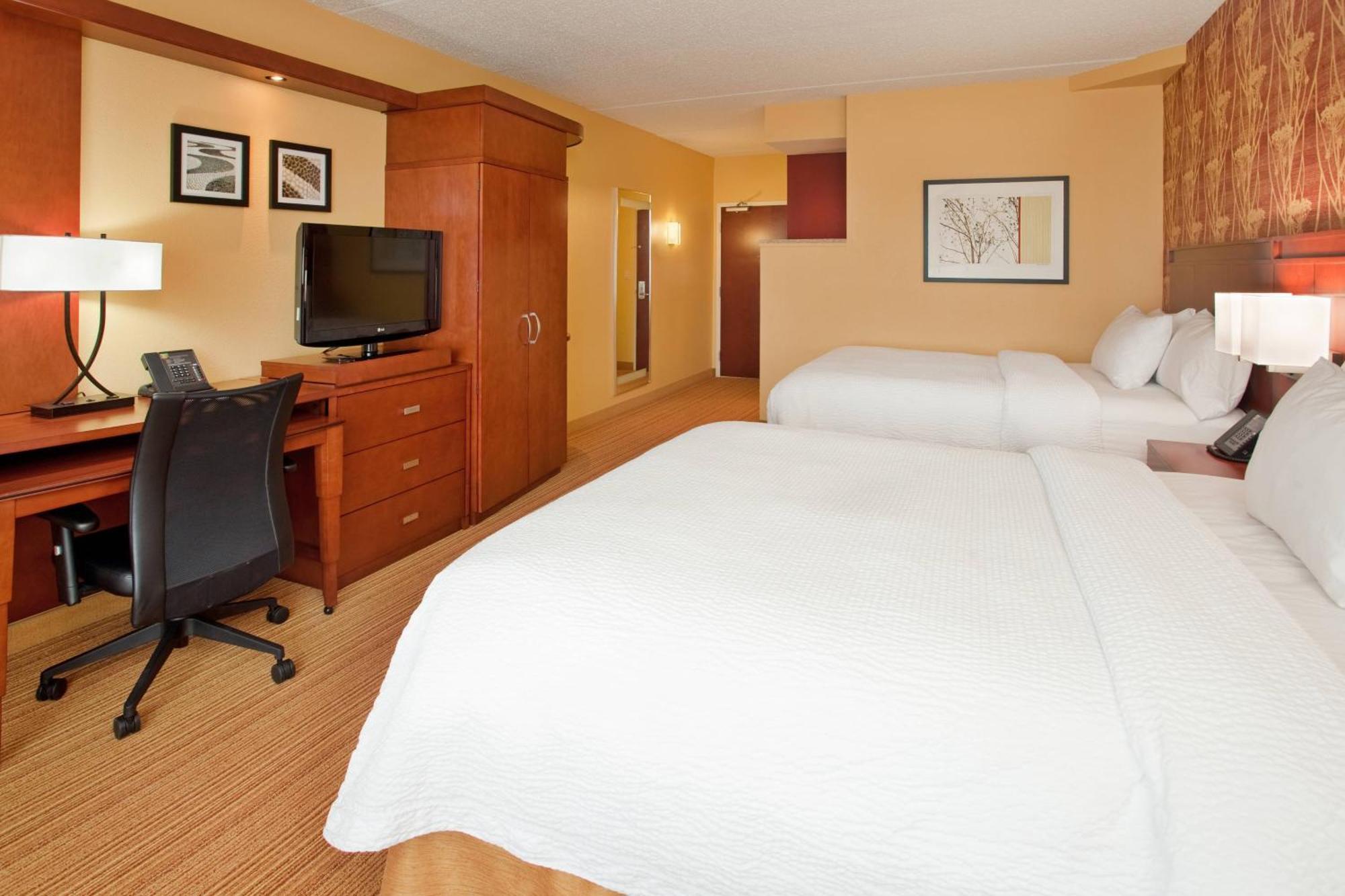 Hotel Courtyard By Marriott Pittsburgh North/Cranberry Woods à Cranberry Township Extérieur photo